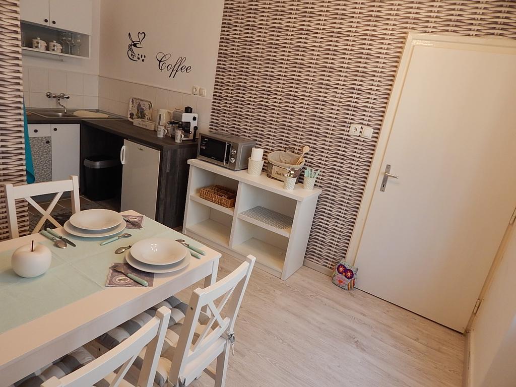 Ferencesek Apartman Pecs Exterior photo